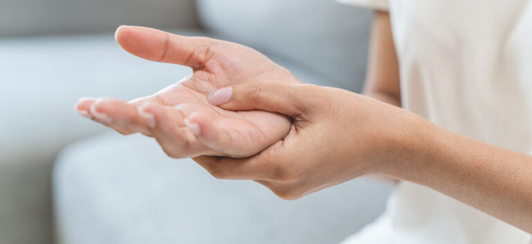 Protetto: Iniezioni ed infiltrazioni a mano e polso: Parte I. Dito a scatto, osteoartrite della prima articolazione carpometacarpale e fibromatosi palmare